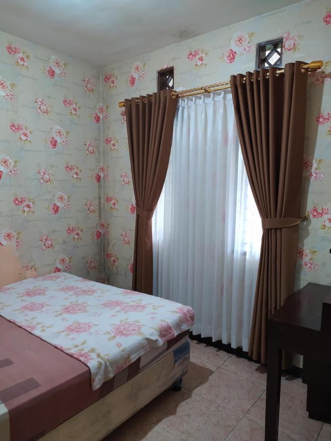 Villa Beverly Lembang Zewnętrze zdjęcie