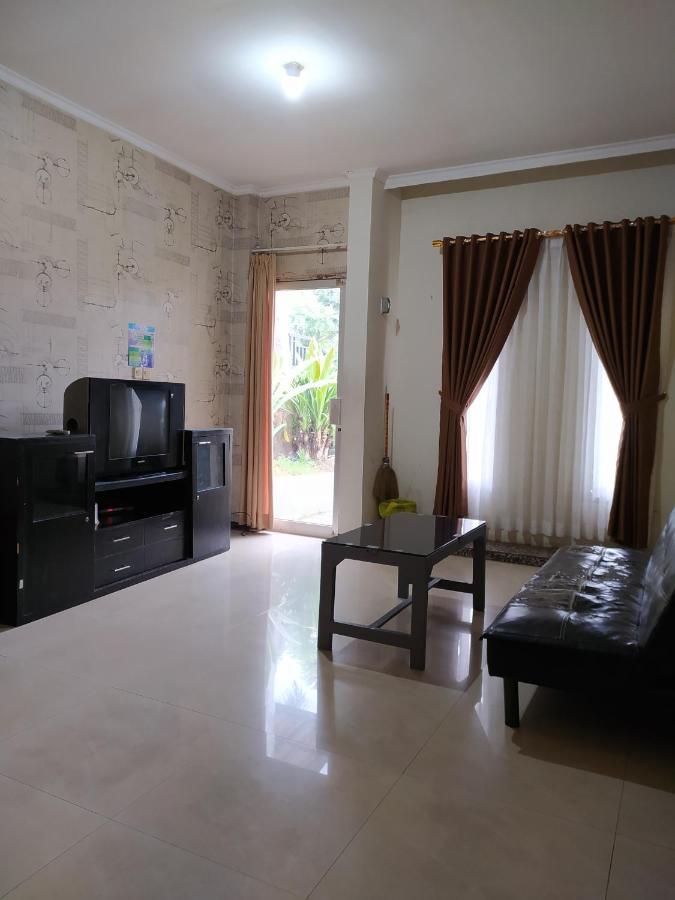 Villa Beverly Lembang Zewnętrze zdjęcie