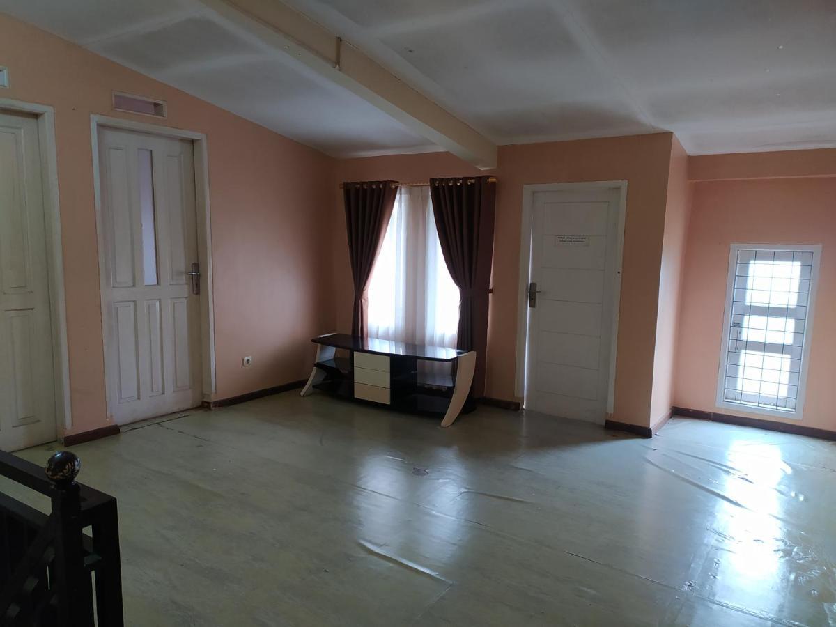 Villa Beverly Lembang Zewnętrze zdjęcie