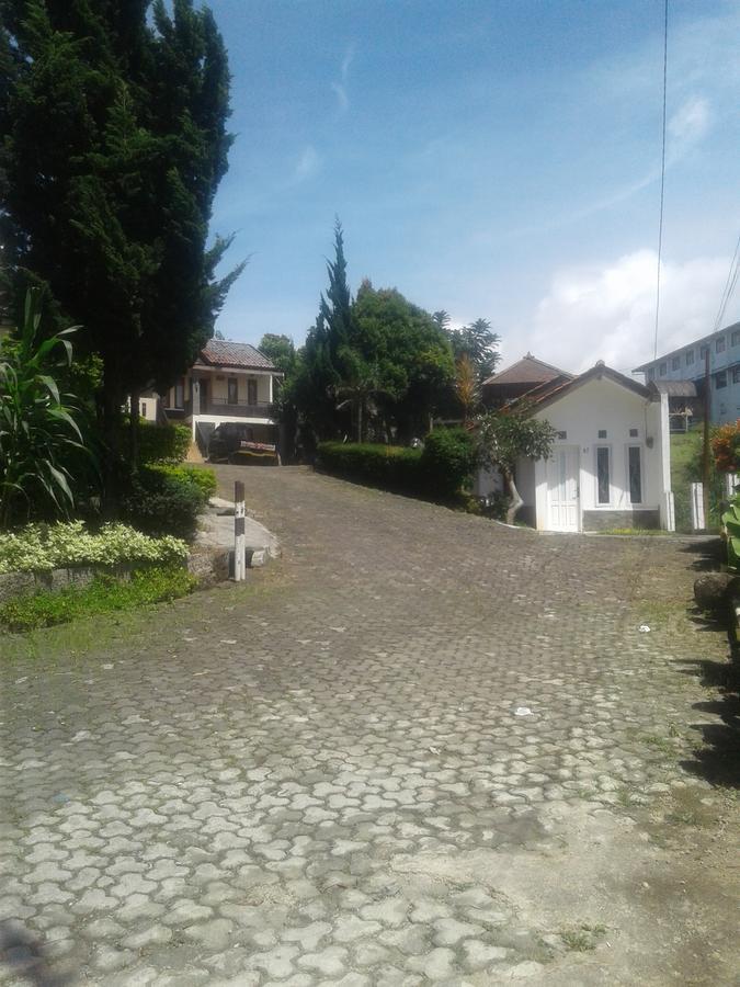Villa Beverly Lembang Zewnętrze zdjęcie